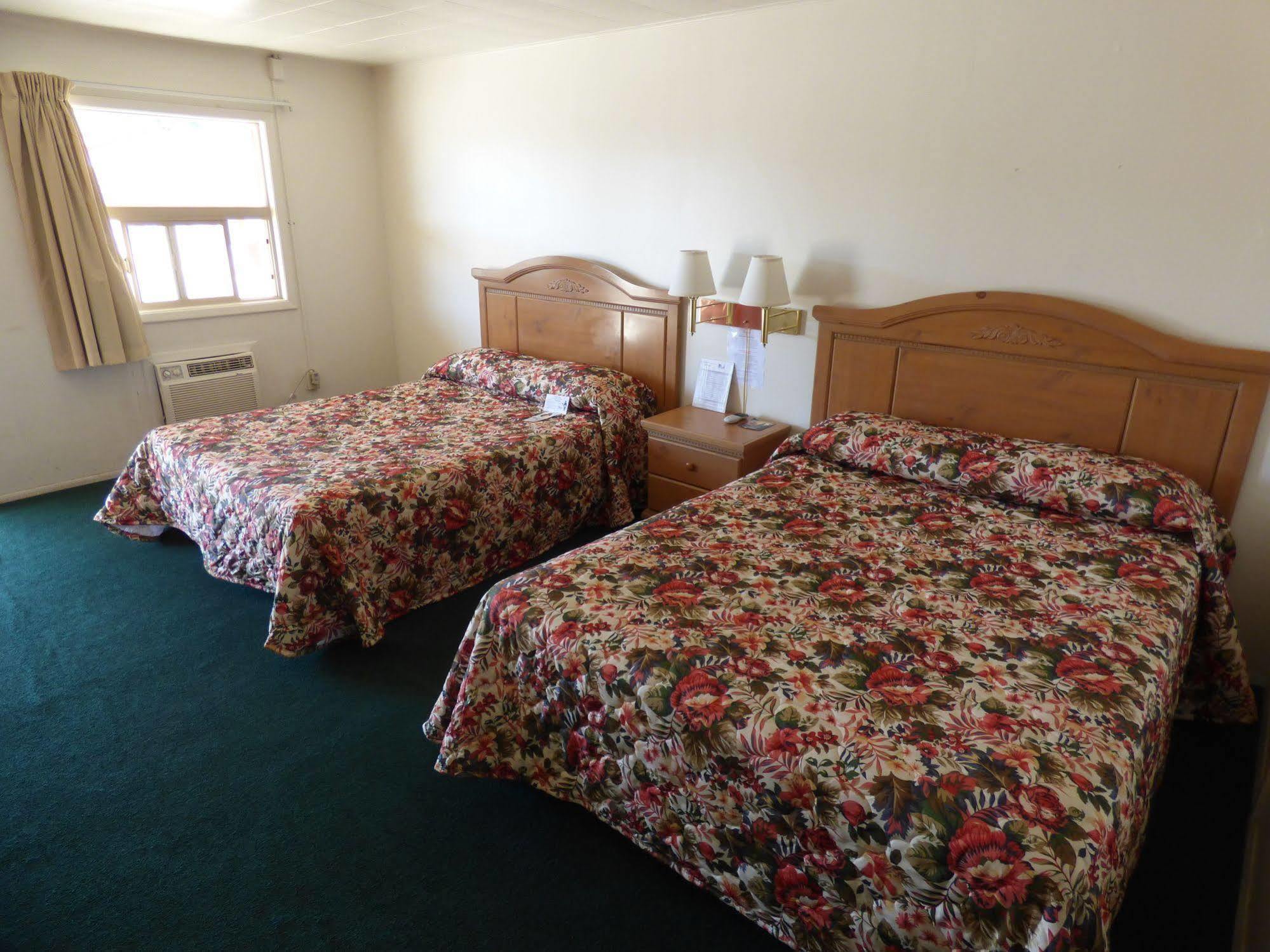 Carrizozo Inn Екстериор снимка